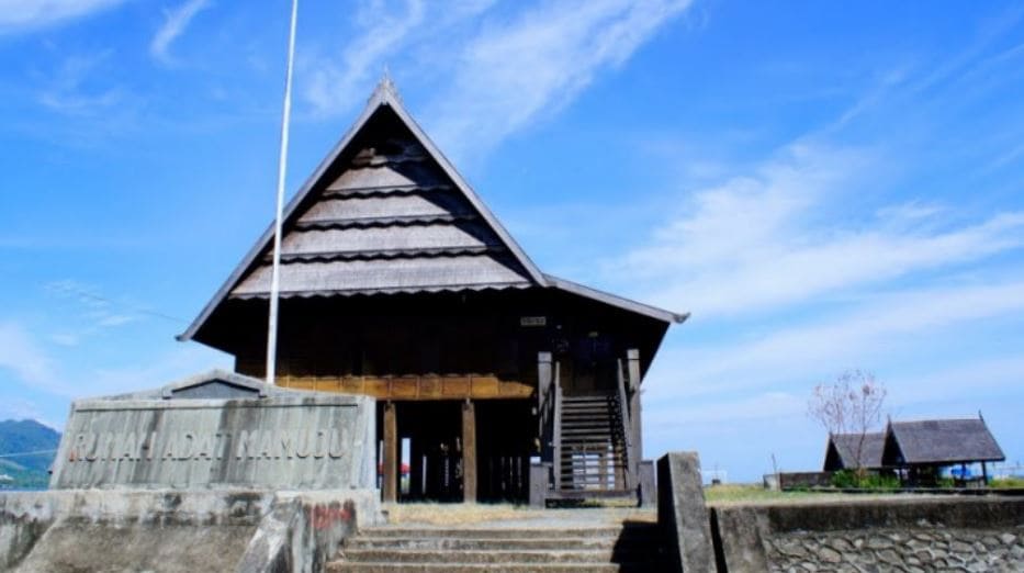 Filosofi Rumah Adat Sulawesi Barat