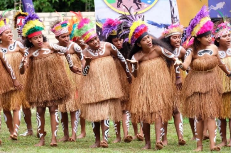 Gambar Pakaian Rok Rumbai Papua