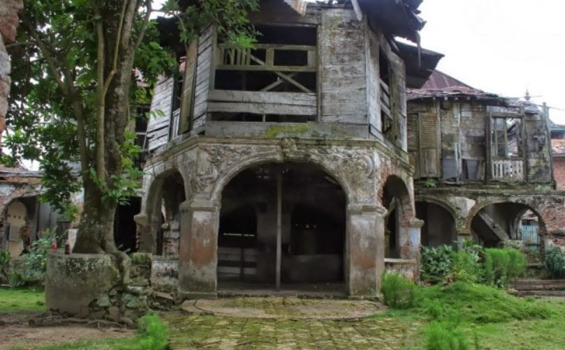 Gambar Rumah Adat Batu Pangeran Wirokusumo