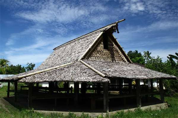 Rumah Adat Sasadu Di Halmahera Barat, Maluku
