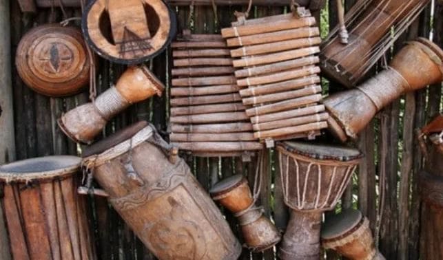 Gambar Alat Musik Tradisional Papua
