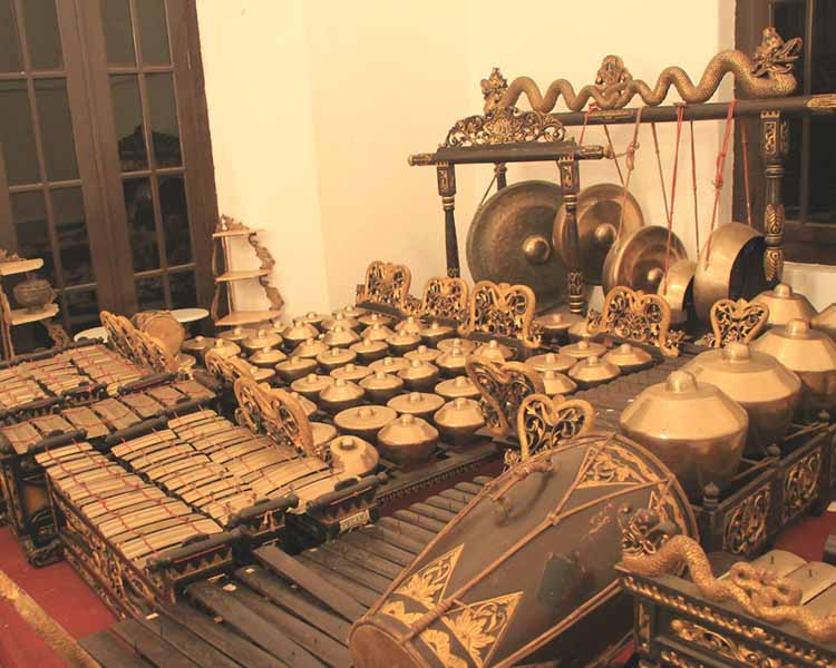 Alat Musik Tradisional Jawa Timur
